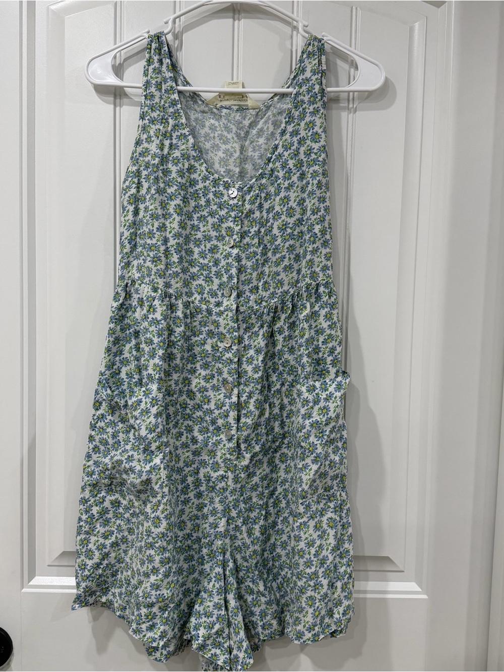 EUC Vintage Y2K 90s Women’s Light Blue Floral Button-Front Shorts Romper - Picture 3 of 8